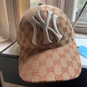 Gucci x NY Yankees Baseball Hat